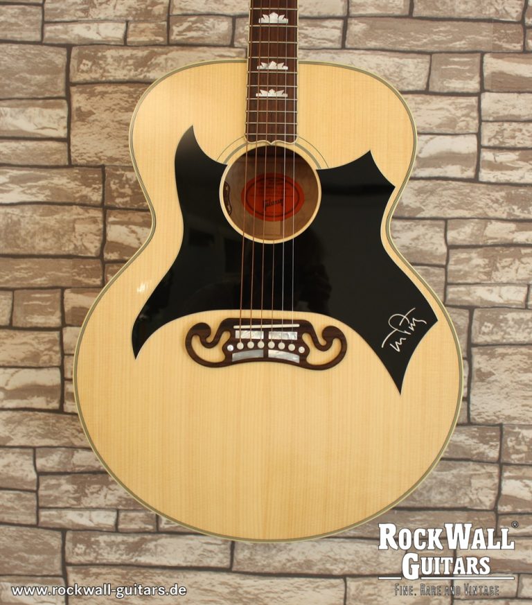 Gibson SJ200 Wildflower Tom Petty Signature 41 of 100 Antique Natural